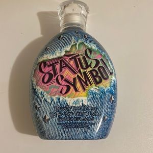 Status Symbol Naturally vivid bronzer tanning lotion
